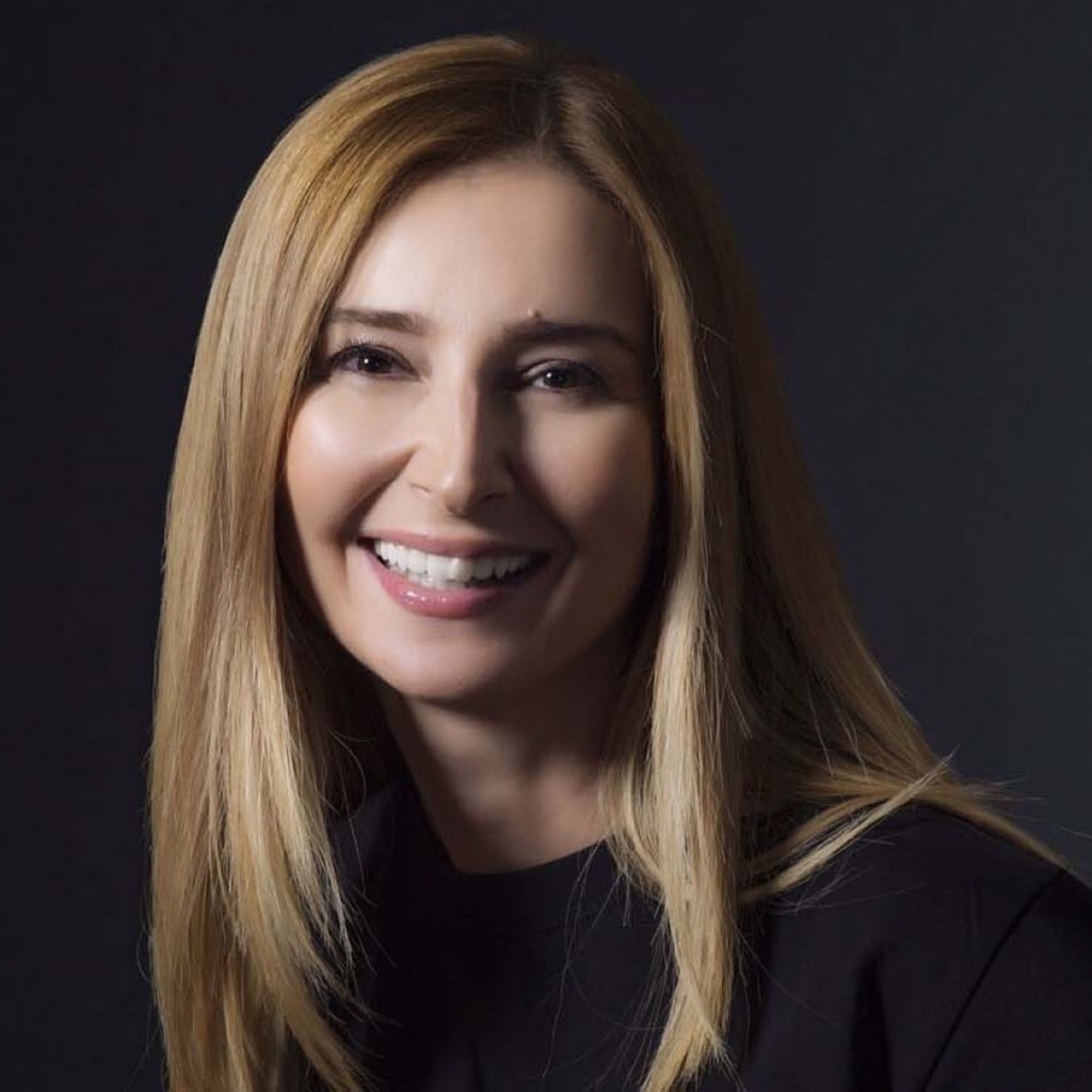 EbruNurluogluSiyahelbise